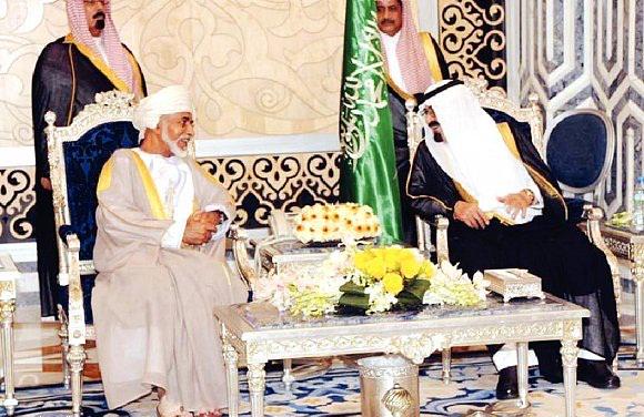 صور متنوعة ومميزة لجلالته السلطان قابوس بن سعيد Size:61.00 Kb Dim: 580 x 376 Size: Kb Dim: x