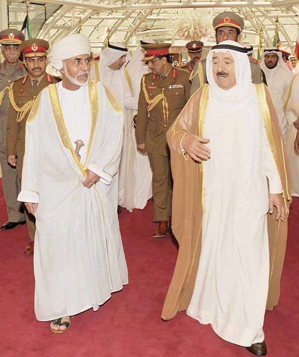صور متنوعة ومميزة لجلالته السلطان قابوس بن سعيد Size:138.90 Kb Dim: 599 x 715 Size: Kb Dim: x