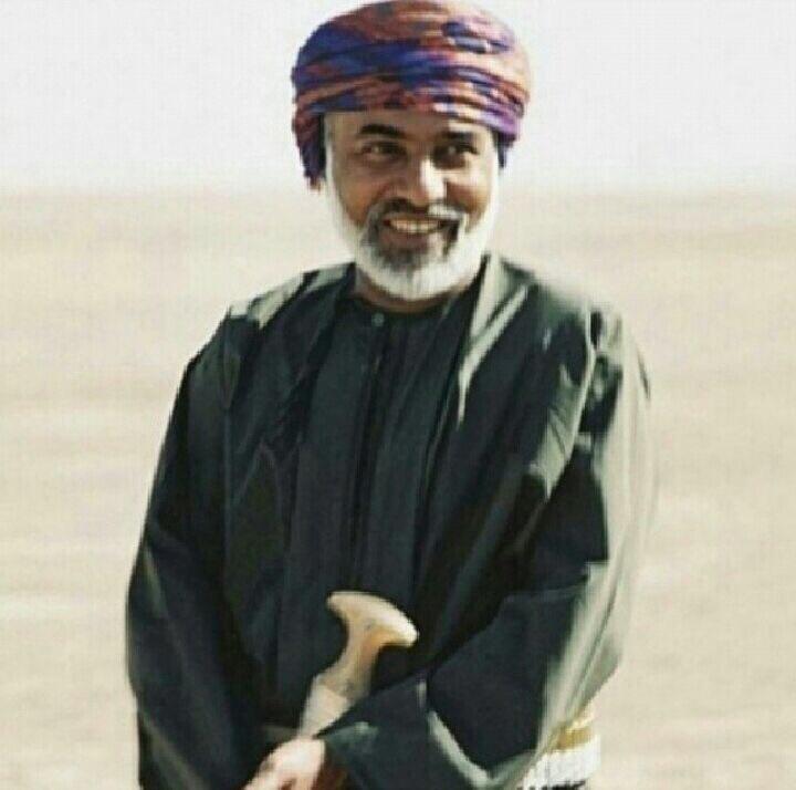 صور متنوعة ومميزة لجلالته السلطان قابوس بن سعيد Size:41.00 Kb Dim: 720 x 714 Size: Kb Dim: x