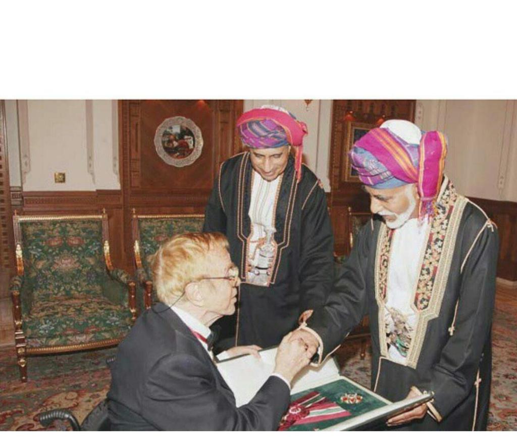 صور متنوعة ومميزة لجلالته السلطان قابوس بن سعيد Size:95.20 Kb Dim: 1024 x 875 Size: Kb Dim: x
