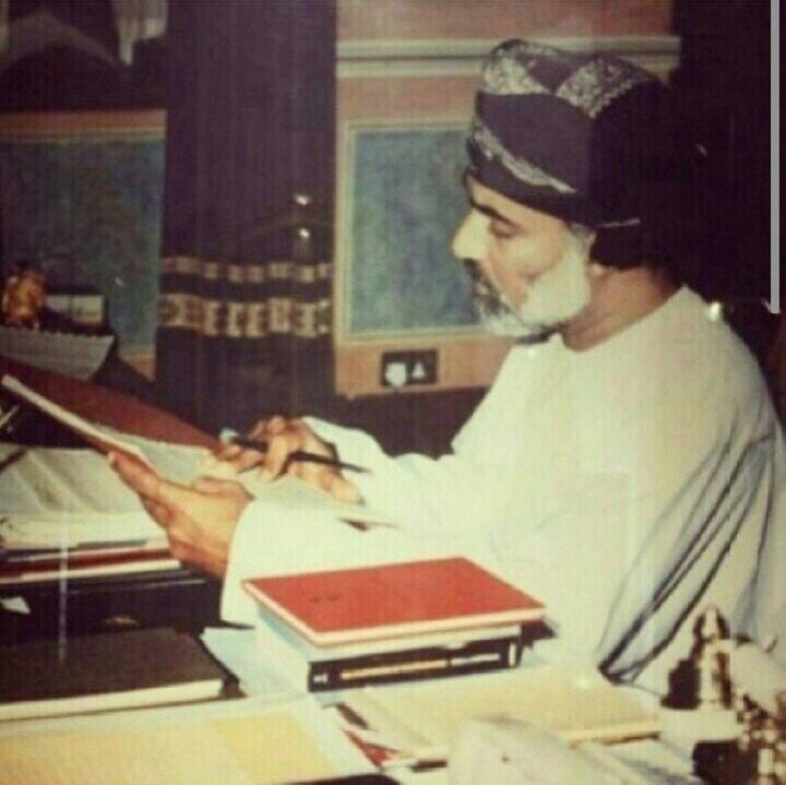 صور متنوعة ومميزة لجلالته السلطان قابوس Size:51.90 Kb Dim: 720 x 719 Size: Kb Dim: x