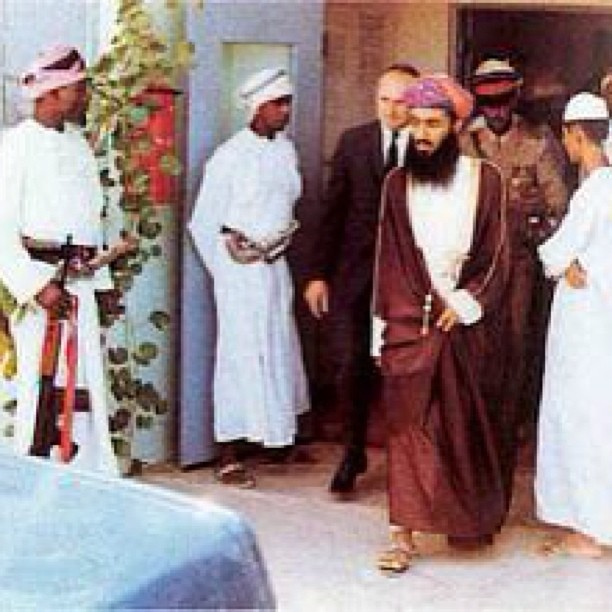 صور متنوعة ومميزة لجلالته السلطان قابوس Size:135.00 Kb Dim: 612 x 612 Size: Kb Dim: x