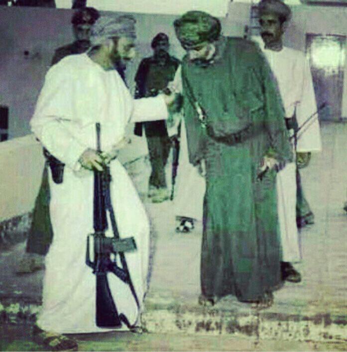 صور متنوعة ومميزة لجلالته السلطان قابوس Size:65.40 Kb Dim: 697 x 707 Size: Kb Dim: x