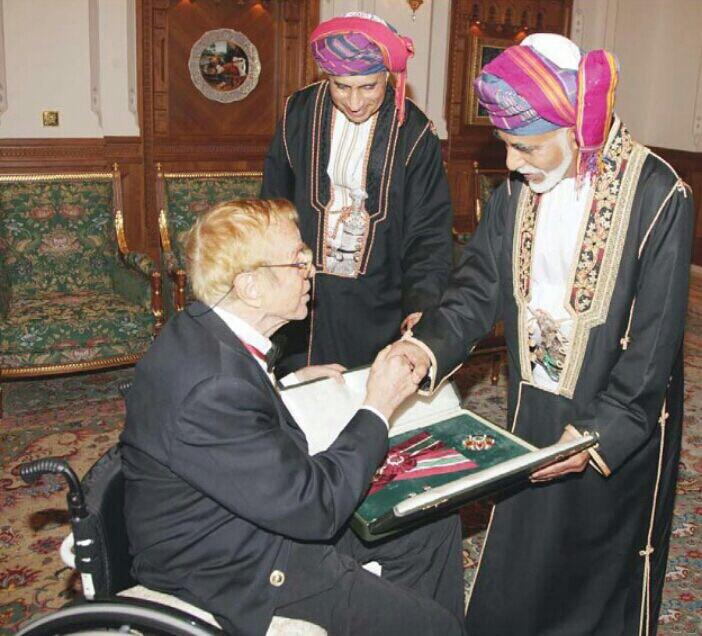 صور متنوعة ومميزة لجلالته السلطان قابوس Size:75.70 Kb Dim: 702 x 636 Size: Kb Dim: x