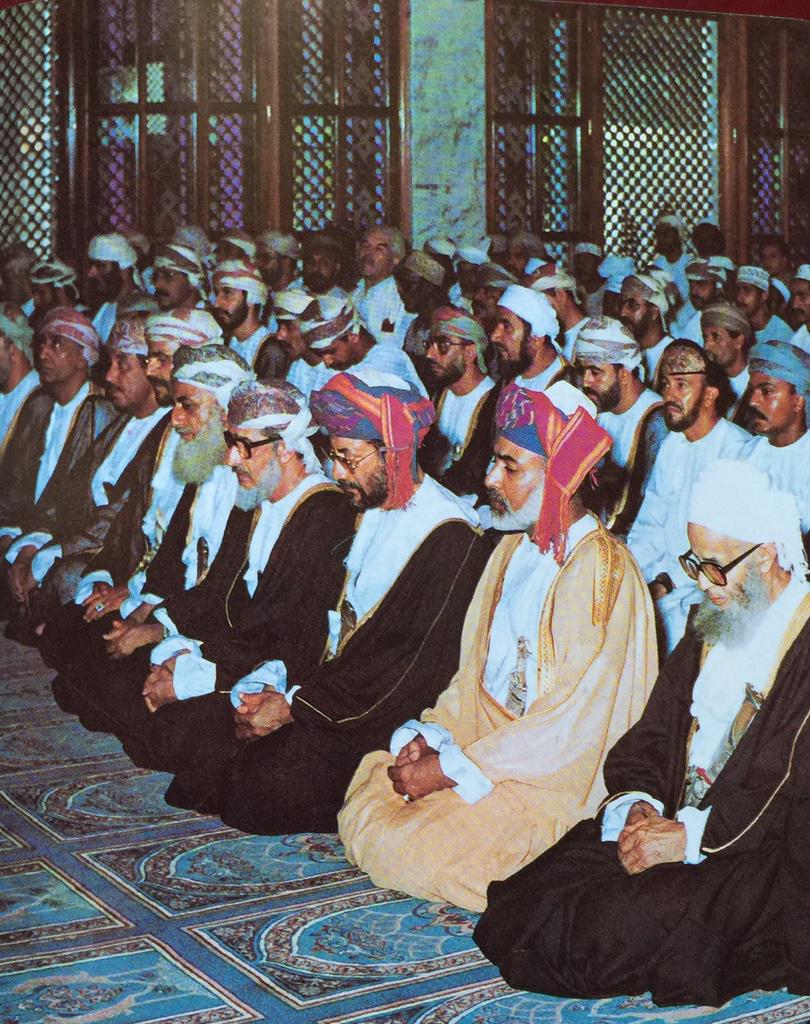 صور متنوعة ومميزة لجلالته السلطان قابوس Size:173.10 Kb Dim: 810 x 1024 Size: Kb Dim: x