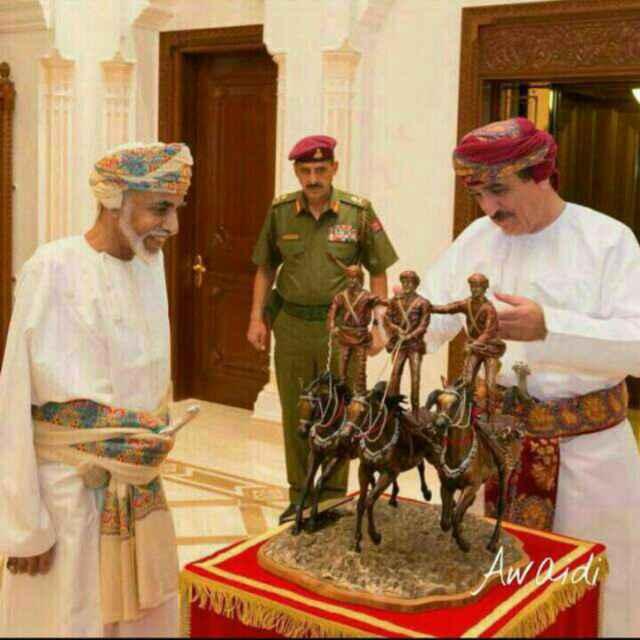 صور متنوعة ومميزة لجلالته السلطان قابوس Size:42.50 Kb Dim: 640 x 640 Size: Kb Dim: x