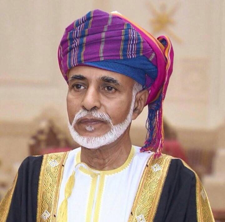 صور متنوعة ومميزة لجلالته السلطان قابوس Size:90.40 Kb Dim: 720 x 710 Size: Kb Dim: x