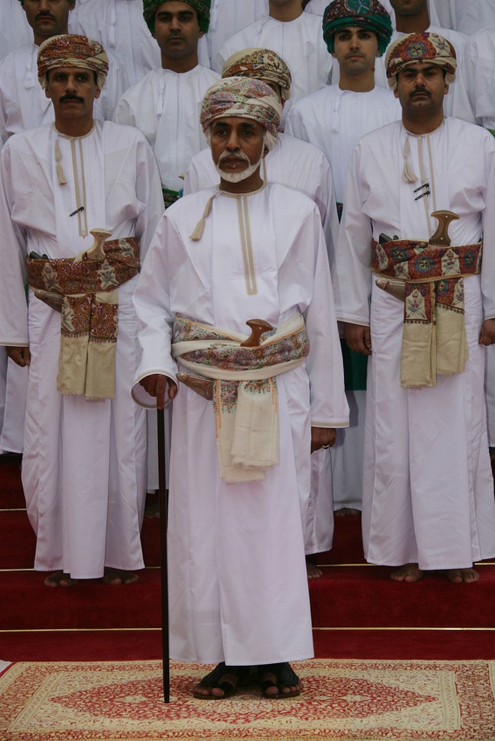 صور متنوعة ومميزة لجلالته السلطان قابوس Qaboos Size:299.30 Kb Dim: 1000 x 1496 Size: Kb Dim: x