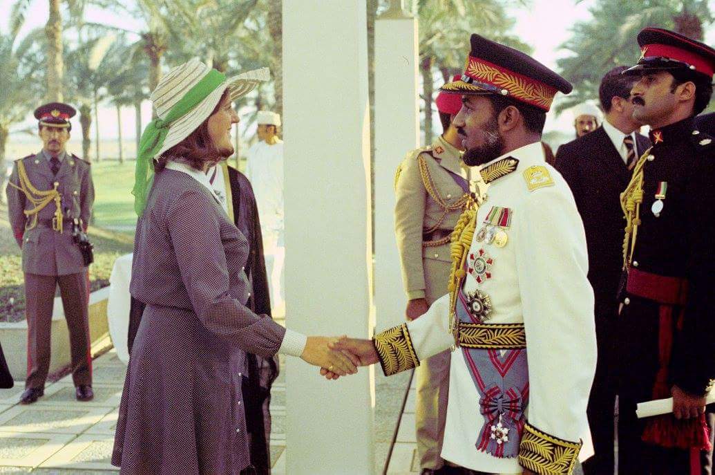 صور متنوعة ومميزة لجلالته السلطان قابوس Qaboos Size:118.90 Kb Dim: 1035 x 687 Size: Kb Dim: x