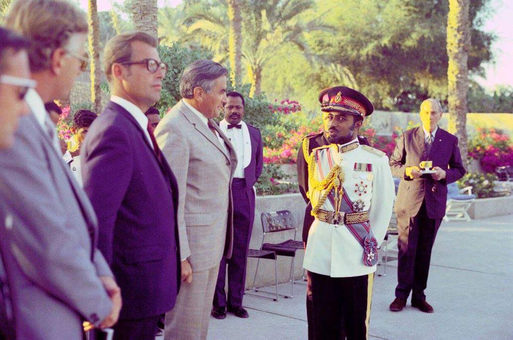 صور متنوعة ومميزة لجلالته السلطان قابوس Qaboos Size:114.60 Kb Dim: 1035 x 687 Size: Kb Dim: x