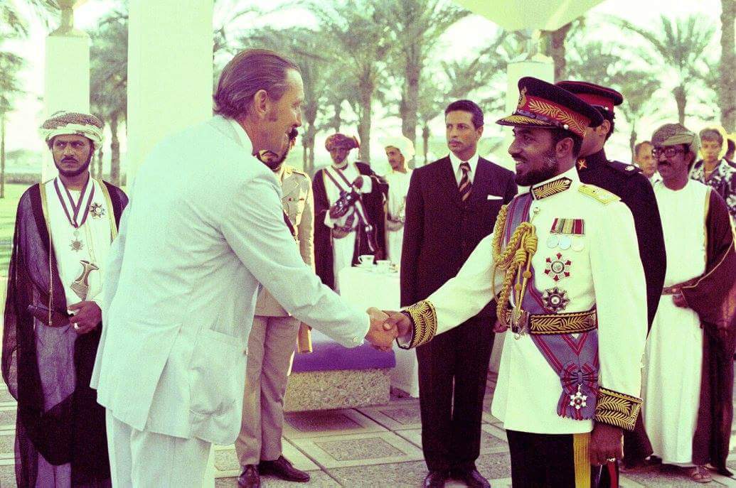 صور متنوعة ومميزة لجلالته السلطان قابوس Qaboos Size:123.60 Kb Dim: 1035 x 687 Size: Kb Dim: x