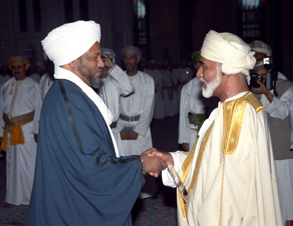 صور متنوعة ومميزة لجلالته السلطان قابوس Qaboos Size:97.10 Kb Dim: 1000 x 773 Size: Kb Dim: x