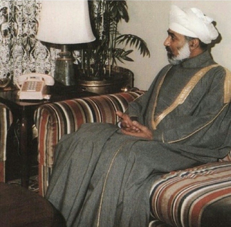 صور متنوعة ومميزة لجلالته السلطان قابوس Qaboos Size:147.90 Kb Dim: 737 x 737 Size: Kb Dim: x