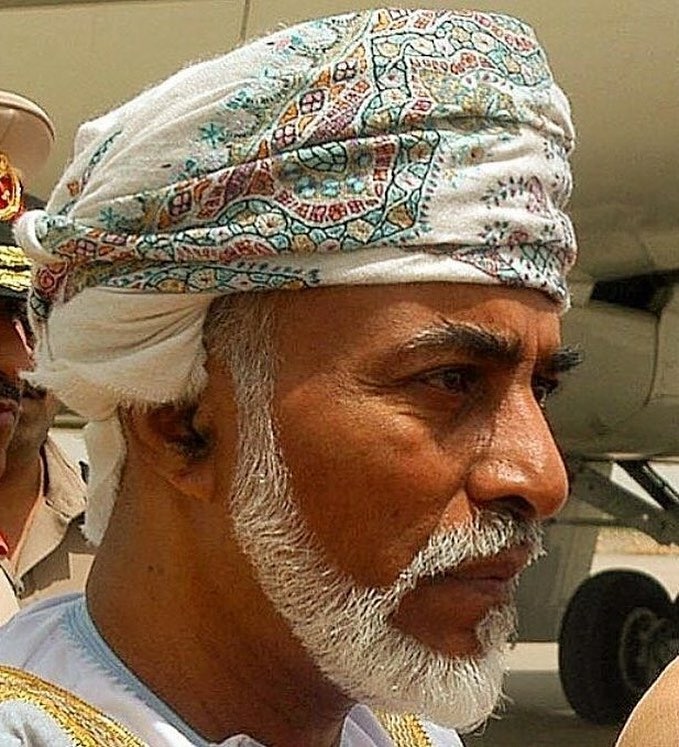 صور متنوعة ومميزة لجلالته السلطان قابوس Qaboos Size:188.40 Kb Dim: 679 x 747 Size: Kb Dim: x