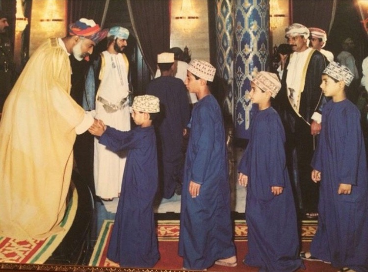 صور متنوعة ومميزة لجلالته السلطان قابوس Qaboos Size:161.90 Kb Dim: 1075 x 844 Size: Kb Dim: x