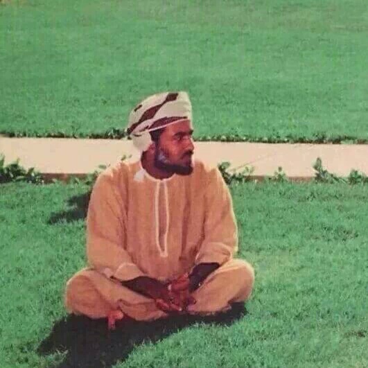 صور متنوعة ومميزة لجلالته السلطان قابوس Qaboos Size:101.80 Kb Dim: 531 x 531 Size: Kb Dim: x
