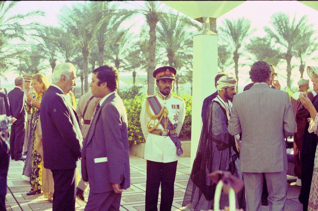 صور متنوعة ومميزة لجلالته السلطان قابوس Qaboos Size:128.80 Kb Dim: 1035 x 687 Size: Kb Dim: x