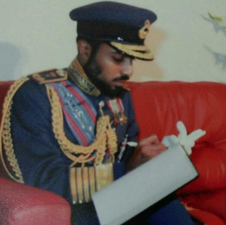 صور متنوعة ومميزة لجلالته السلطان قابوس Qaboos Size:108.40 Kb Dim: 745 x 741 Size: Kb Dim: x