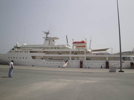 الإنجازات والعمران لؤلؤة البحار1 Size:17.10 Kb Dim: 565 x 424 Size: Kb Dim: x