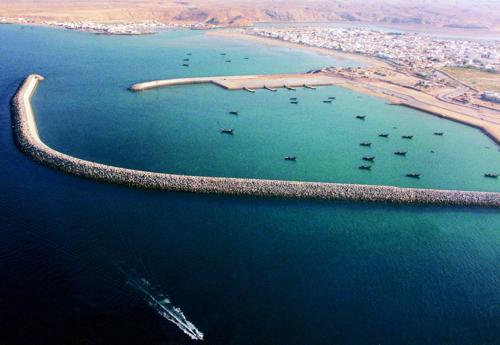 الإنجازات والعمران ميناء صلالة Size:24.90 Kb Dim: 500 x 345 Size: Kb Dim: x