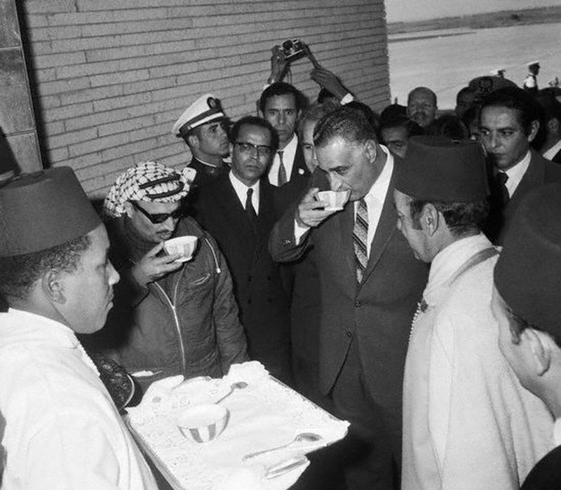ملوك وسلاطين جمال عبدالناصر Size:84.30 Kb Dim: 800 x 699 Size: Kb Dim: x