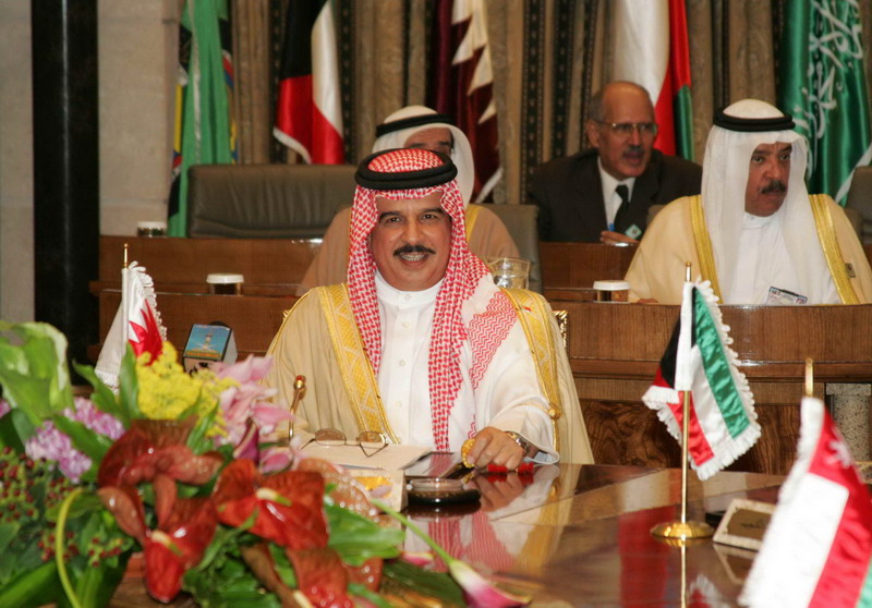 ملوك وسلاطين الملك حمد بن عيسى Size:133.40 Kb Dim: 800 x 558 Size: Kb Dim: x