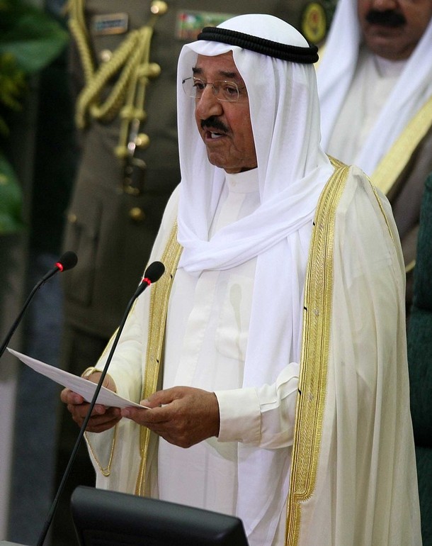 ملوك وسلاطين الشيخ صباح الاحمد Size:105.30 Kb Dim: 610 x 770 Size: Kb Dim: x
