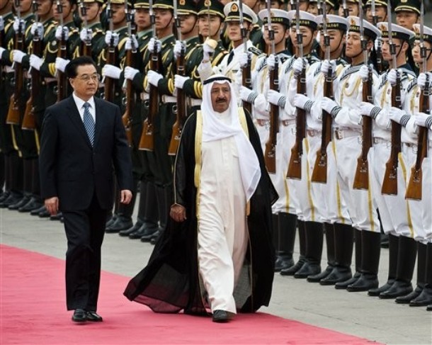 ملوك وسلاطين الشيخ صباح الاحمد Size:95.60 Kb Dim: 610 x 487 Size: Kb Dim: x