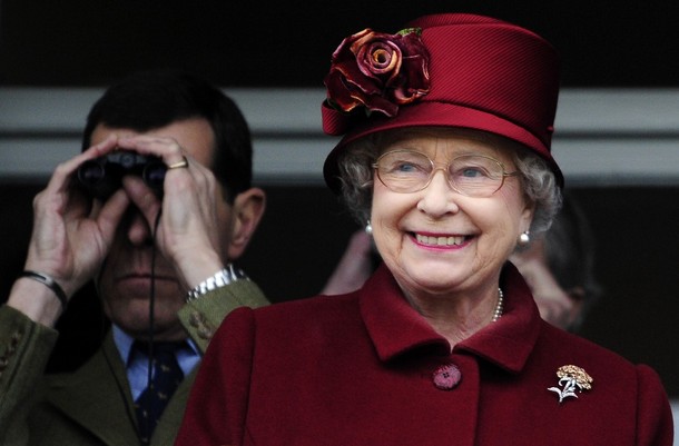 ملوك وسلاطين Queen Elizabeth Size:48.30 Kb Dim: 610 x 401 Size: Kb Dim: x