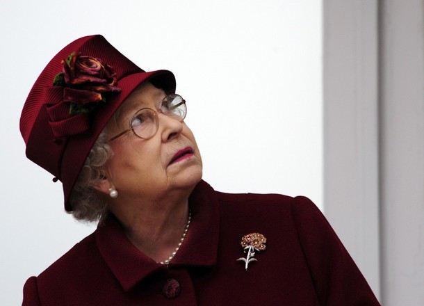 ملوك وسلاطين Queen Elizabeth Size:37.70 Kb Dim: 610 x 440 Size: Kb Dim: x