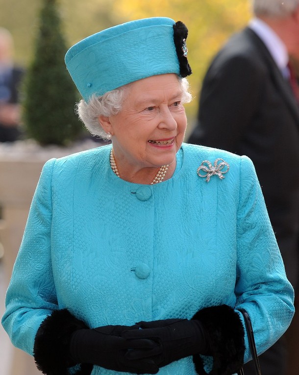 ملوك وسلاطين Queen Elizabeth Size:114.40 Kb Dim: 610 x 765 Size: Kb Dim: x