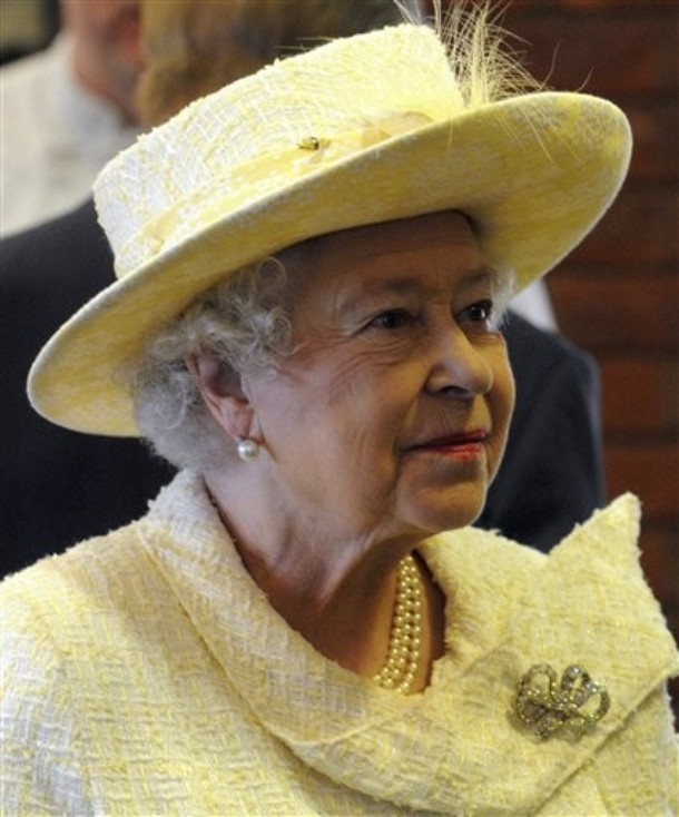 ملوك وسلاطين Queen Elizabeth Size:91.80 Kb Dim: 610 x 734 Size: Kb Dim: x