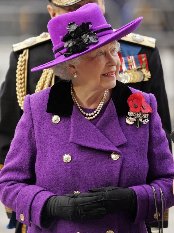 ملوك وسلاطين Queen Elizabeth Size:152.30 Kb Dim: 610 x 817 Size: Kb Dim: x