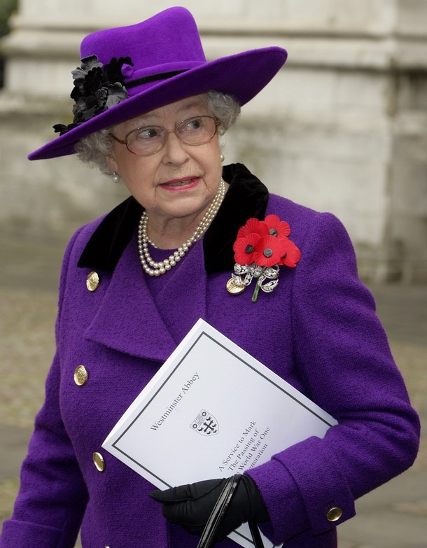 ملوك وسلاطين Queen Elizabeth Size:109.30 Kb Dim: 610 x 783 Size: Kb Dim: x