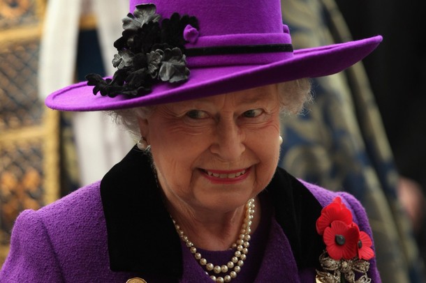ملوك وسلاطين Queen Elizabeth Size:56.00 Kb Dim: 610 x 406 Size: Kb Dim: x