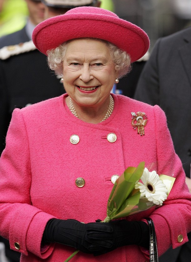 ملوك وسلاطين Queen Elizabeth Size:144.00 Kb Dim: 610 x 839 Size: Kb Dim: x
