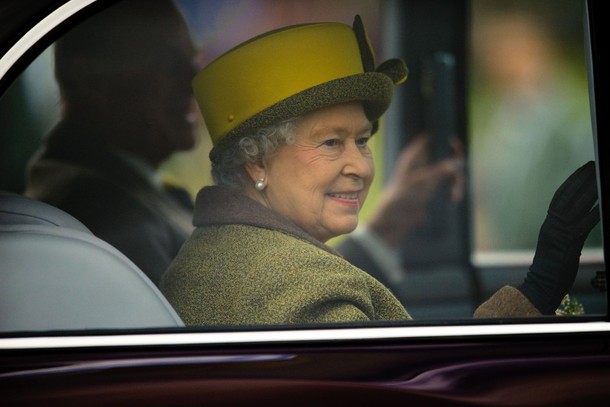 ملوك وسلاطين Queen Elizabeth Size:46.90 Kb Dim: 610 x 407 Size: Kb Dim: x
