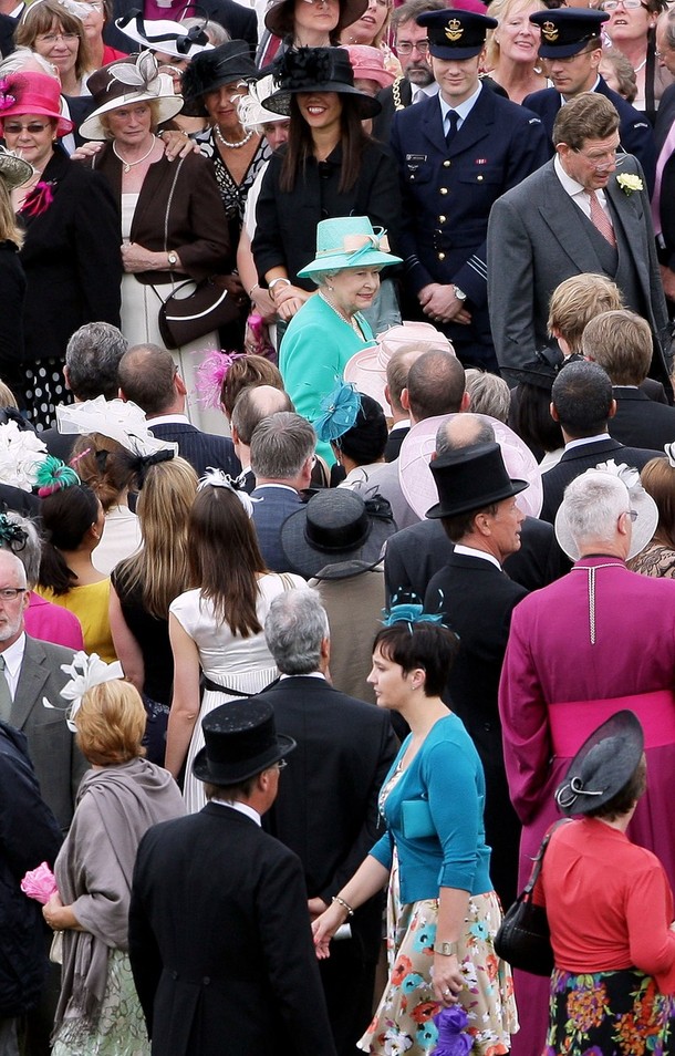 ملوك وسلاطين Queen Elizabeth Size:209.80 Kb Dim: 610 x 954 Size: Kb Dim: x
