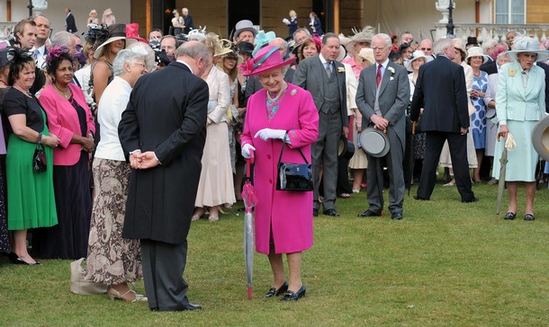 ملوك وسلاطين Queen Elizabeth Size:87.70 Kb Dim: 610 x 364 Size: Kb Dim: x