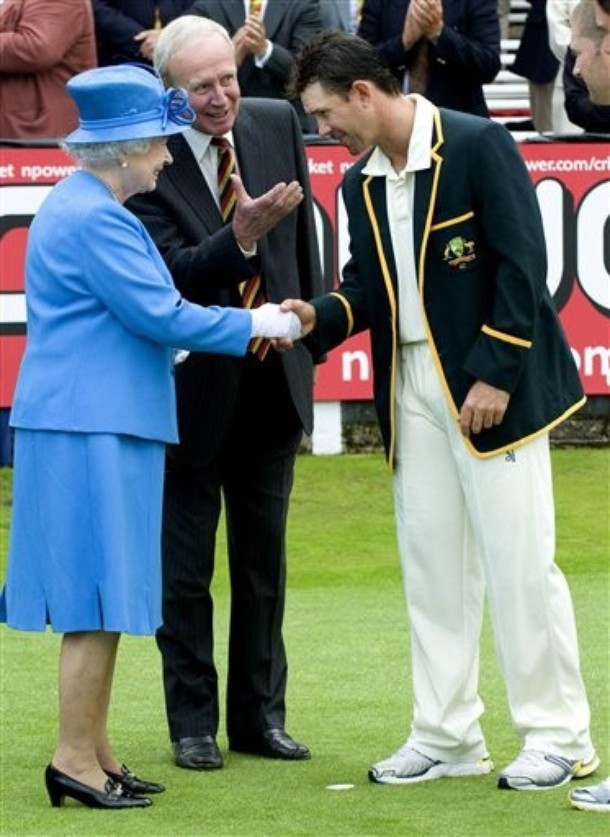 ملوك وسلاطين Queen Elizabeth Size:114.90 Kb Dim: 610 x 837 Size: Kb Dim: x