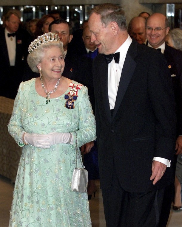 ملوك وسلاطين Queen Elizabeth Size:127.50 Kb Dim: 610 x 762 Size: Kb Dim: x