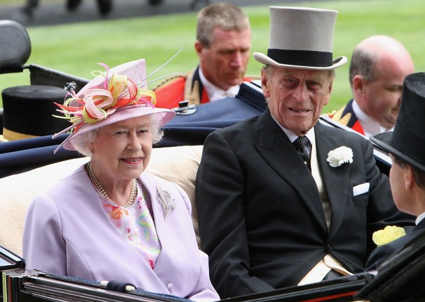 ملوك وسلاطين Queen Elizabeth Size:71.90 Kb Dim: 610 x 433 Size: Kb Dim: x