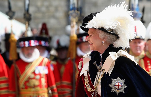 ملوك وسلاطين Queen Elizabeth Size:62.50 Kb Dim: 610 x 393 Size: Kb Dim: x