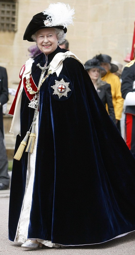 ملوك وسلاطين Queen Elizabeth Size:125.00 Kb Dim: 526 x 988 Size: Kb Dim: x
