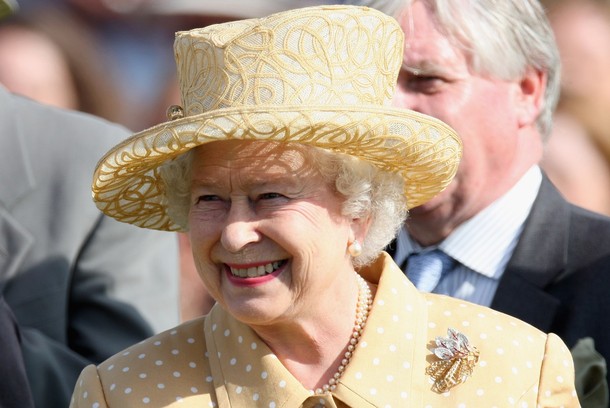 ملوك وسلاطين Queen Elizabeth Size:63.30 Kb Dim: 610 x 408 Size: Kb Dim: x
