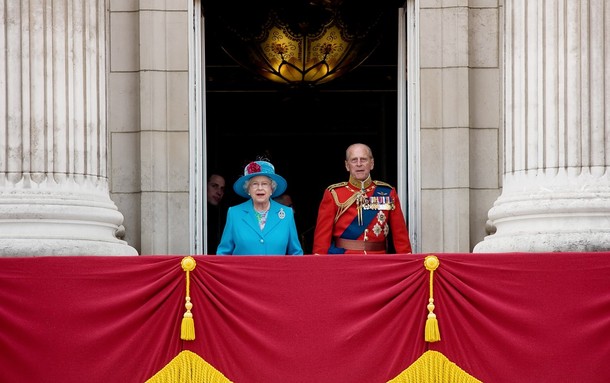 ملوك وسلاطين Queen Elizabeth Size:59.40 Kb Dim: 610 x 383 Size: Kb Dim: x