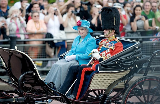 ملوك وسلاطين Queen Elizabeth Size:91.80 Kb Dim: 610 x 397 Size: Kb Dim: x