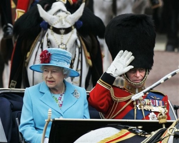 ملوك وسلاطين Queen Elizabeth Size:75.80 Kb Dim: 610 x 487 Size: Kb Dim: x