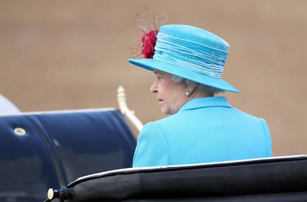ملوك وسلاطين Queen Elizabeth Size:41.50 Kb Dim: 610 x 402 Size: Kb Dim: x