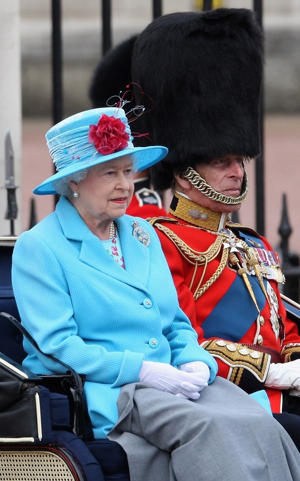 ملوك وسلاطين Queen Elizabeth Size:165.90 Kb Dim: 610 x 977 Size: Kb Dim: x